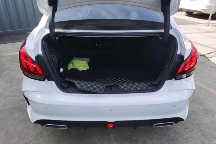 Used MG 5 2021 300TGI DCT Elegant Luxury Edition