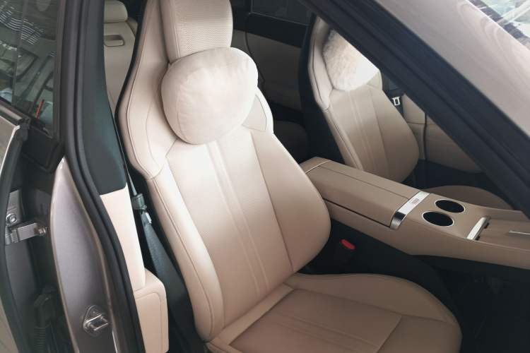 Used Xiaomi Auto YU7 2025 Ultra-Long Range Rear-Wheel Drive Version
