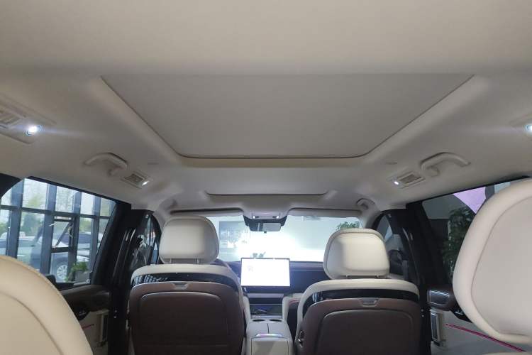 Used BYD Xia 2025 DM-i 1.5T 180km Beyond Edition
