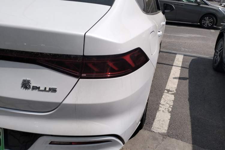 Used BYD Qin PLUS 2023 Champion Edition EV 510KM Leading Model Right Rear Taillight