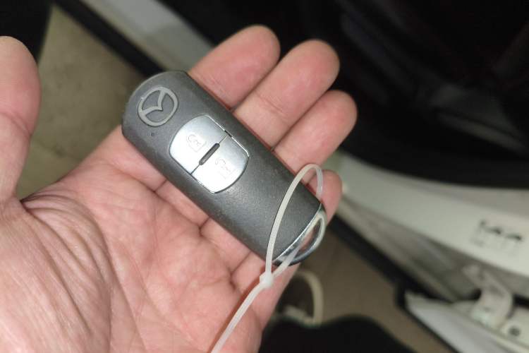 Used Mazda CX-4 2016 2.0L Automatic 2WD Blue Sky Dynamic Edition Vehicle Key