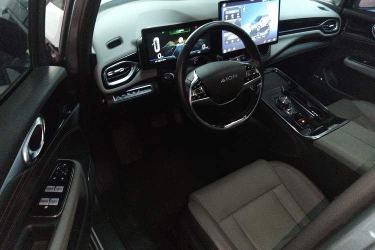 Used AION V 2021 Plus 70 Smart Technology Edition Lithium Iron Phosphate
