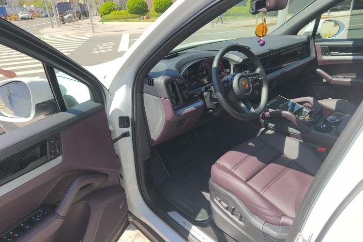Used Porsche Cayenne 2024 Cayenne 3.0T Driver Seat