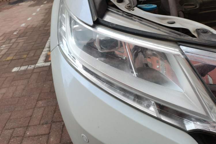 Used Honda Odyssey 2015 2.4L Supreme Edition Right Front Headlight