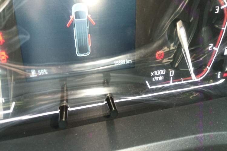 Used SAIC MAXUS Xintu V80 2024 Aotong Value Edition 6MT Long-Wheelbase Mid-Roof Model with 127 Ps Available in 6/7/8/9-Seater Configurations Odometer Close Up