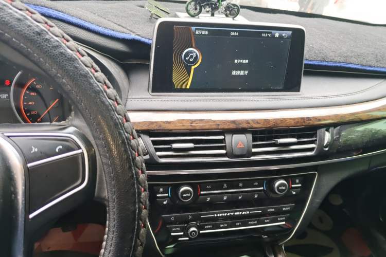 Used Hanteng X7 2016 1.5T Manual Luxury Edition Audio And AC Panel