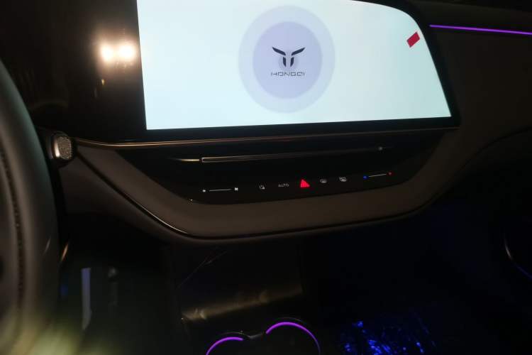 Used Hongqi EH7 2025 600 Smart Selection Edition
