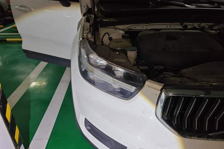 Used Volvo XC40 2021 T4 4x4 SmartDrive Fashion Edition
