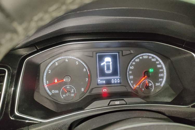 Used Volkswagen T-ROC 2018 280TSI DSG Two-Wheel-Drive Comfort Version China V Standard Instrument Cluster