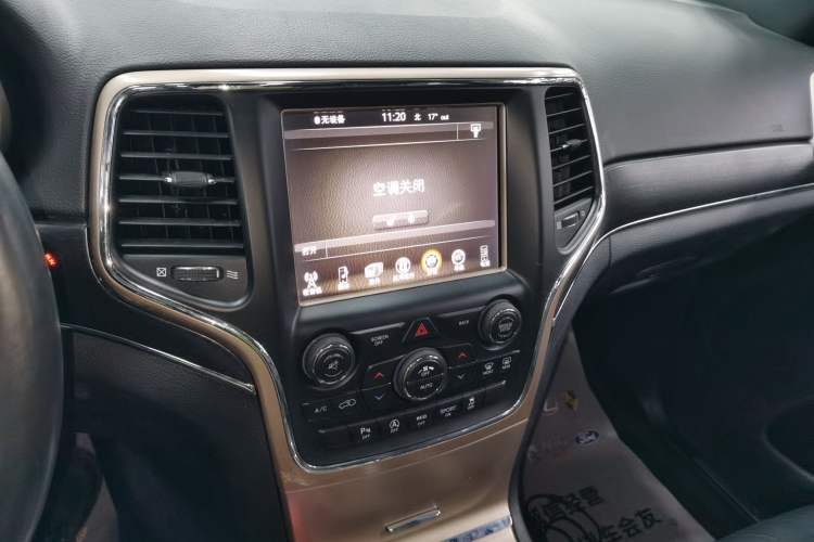 Used Jeep Grand Cherokee (Import) 2017 3.0L Comfort Navigation Edition
