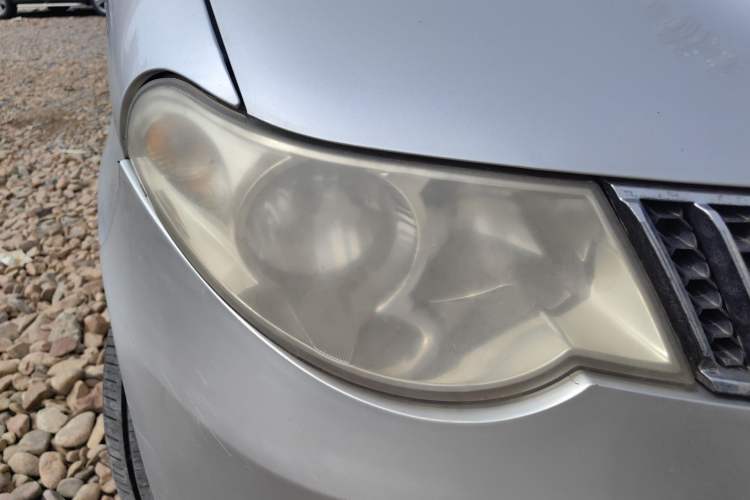 Used Wuling Hongguang 2010 1.2L Standard Version China IV Right Front Headlight