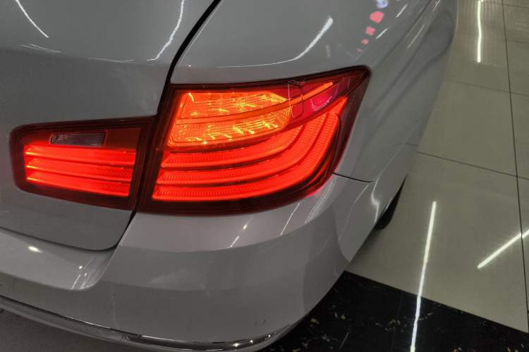 Used BMW 5 Series 2014 525Li Luxury Design Package