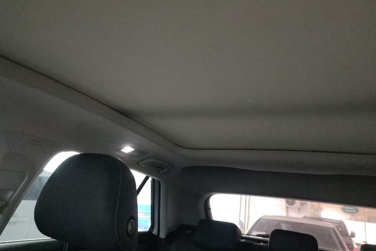 Used Volkswagen T-ROC 2022 280TSI DSG Two-Wheel Drive Elite PLUS
