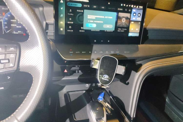 Used Toyota Camry 2024 Dual-Motor 2.0HS Sport Edition Audio And AC Panel