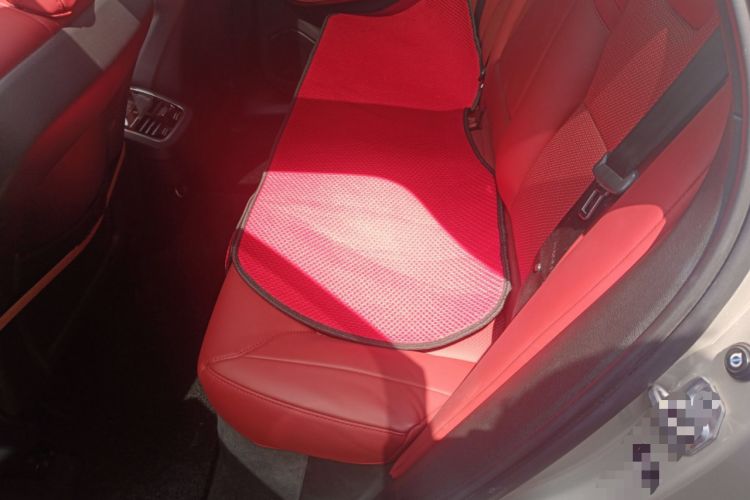 Used Volvo XC60 2019 T5 4x4 Zhiya Luxury Edition China VI Standard Left Rear Seat