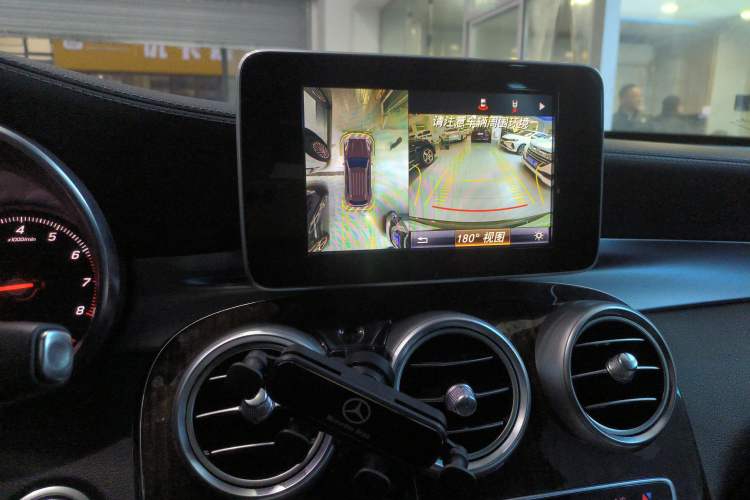 Used Mercedes-Benz GLC 2017 GLC 260 4MATIC Luxury Model