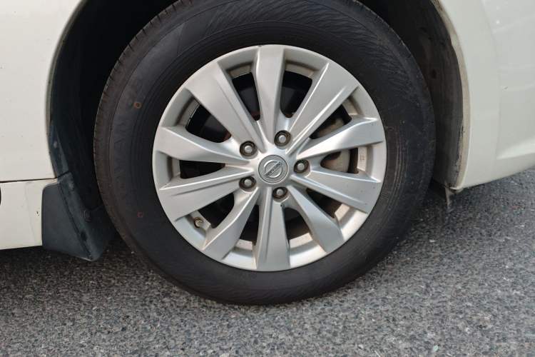 Used Nissan Teana 2016 2.0L XL Comfort Edition Right Front Wheel Hub