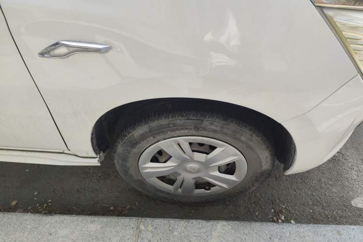 Used Venucia T70 2015 1.6L Manual Ruixing Edition Right Front Wheel Hub