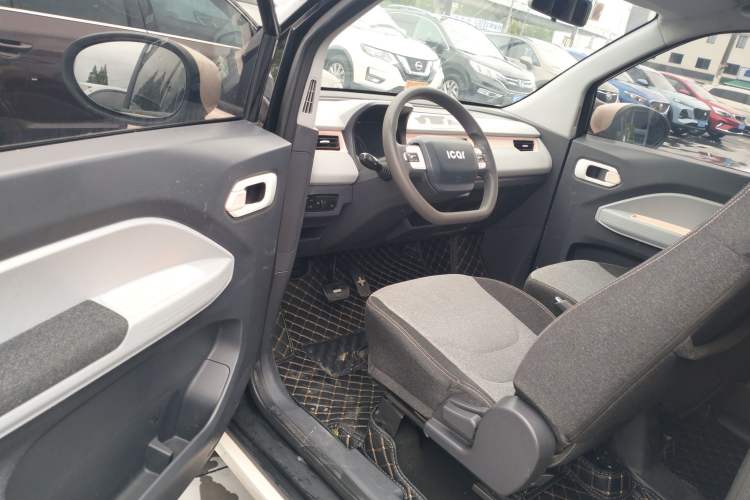 Used Chery QQ Ice Cream 2022 170km Sundae Phosphate Lithium-Ion
