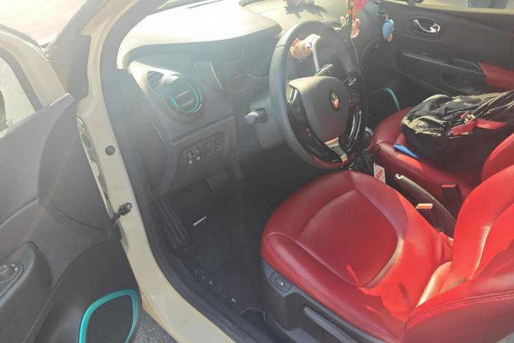 Used Renault Captur 2015 1.2T Automatic Comfort First Edition