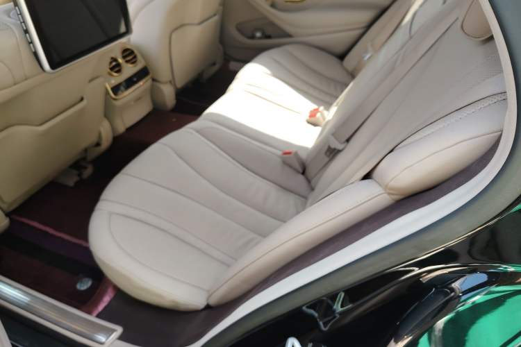 Used Mercedes-Benz S-Class 2014 S 320 L Business Model
