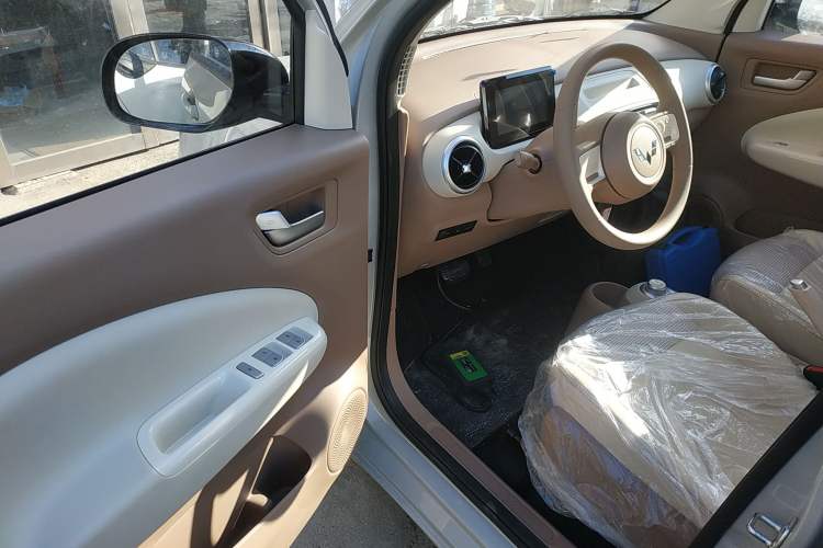 Used Wuling Hongguang MINIEV 2025 Four-Door Version Advanced Edition