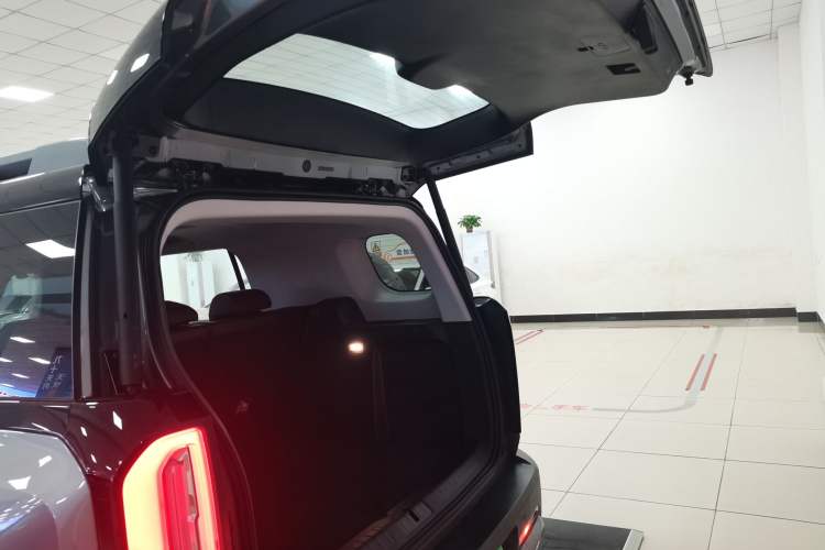 Used BAIC Off-Road BJ30 2026 Model Traveler 1.5T Hybrid Advanced Version
