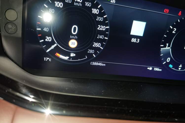 Used Land Rover Range Evoque 2021 Range Rover Velar L 249PS R-Dynamic First Edition
