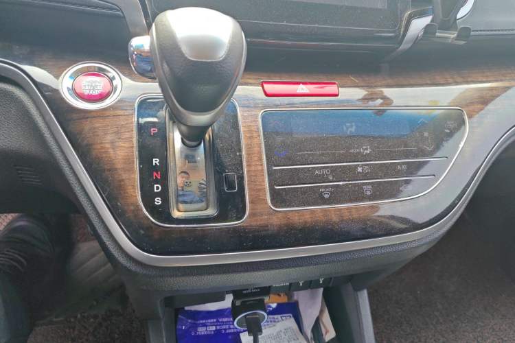 Used Honda Odyssey 2015 2.4L Smart Edition