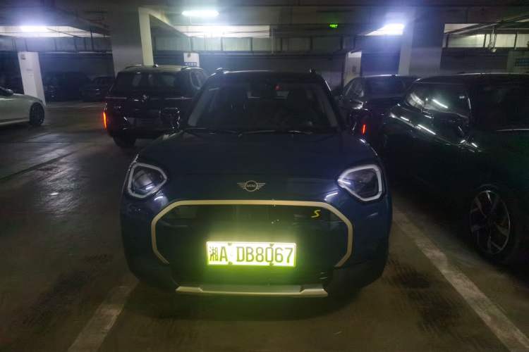 Used MINI Electric ACEMAN 2024 SE Artist
