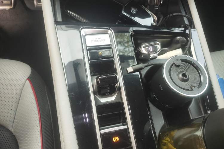 Used Volkswagen Teramont X 2023 380TSI Four-Wheel Drive Prestige Flagship Edition Gear Lever