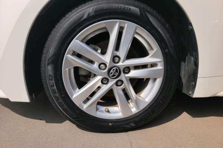 Used Toyota Levin 2022 Facelift TNGA 1.5L CVT Progressive Edition
