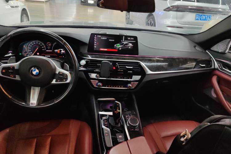 Used BMW 5 Series 2018 Restyled 530Li Leading Edition M Sport Package