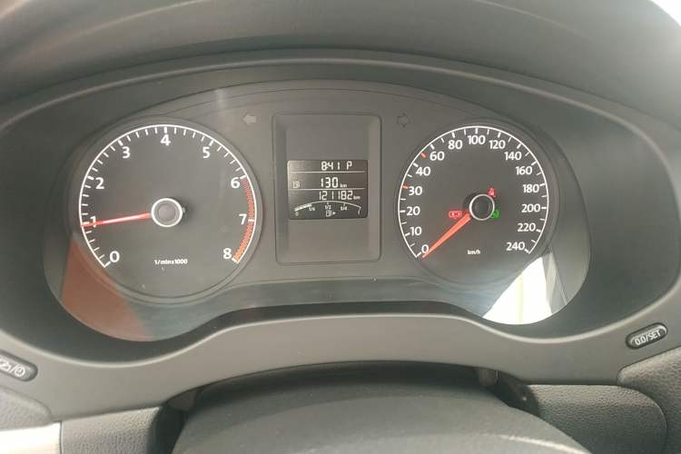 Used Volkswagen Sagitar 2014 Revised Version 1.6L Automatic Leading Edition