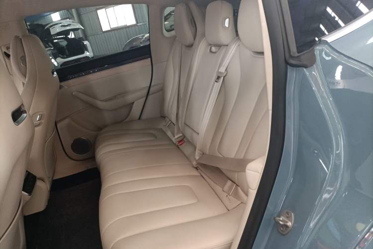 Used Hima Luxeed R7 2024 All-Electric 736 km Ultra
