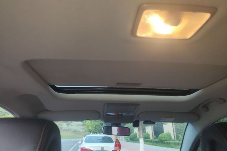 Used Chevrolet Captiva 2017 2.4L Two-Wheel Drive Urban Version 7 Seats