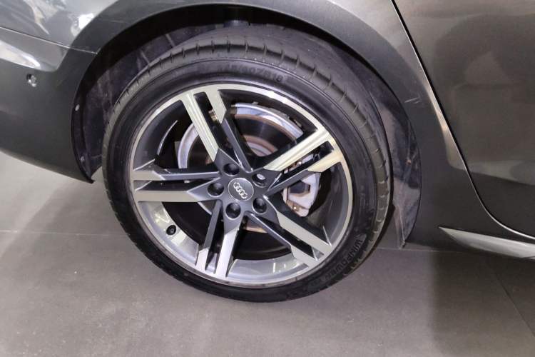 Used Audi A4L 2020 40 TFSI quattro Luxury Dynamic Model