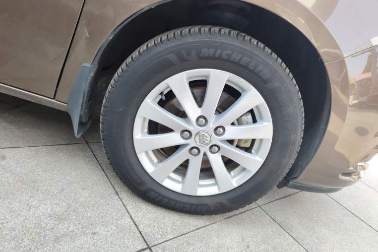 Used Buick GL8 2018 28T Comfort Model China VI Standard