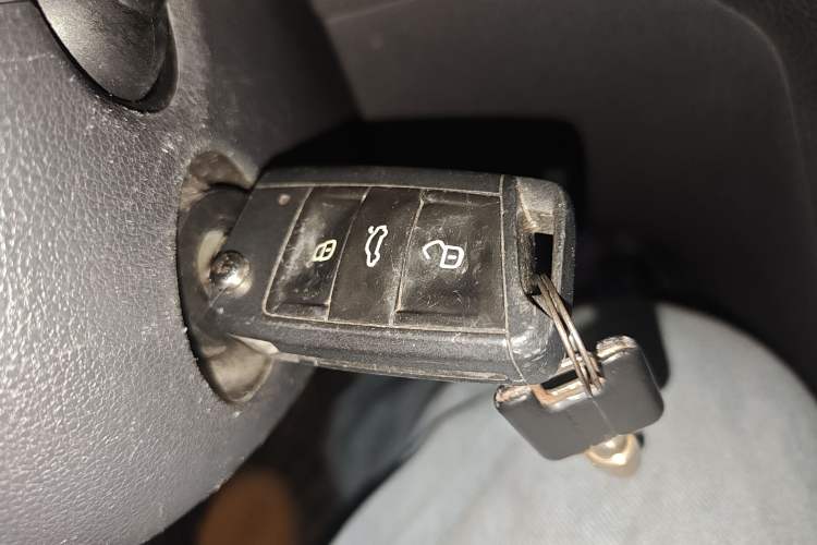 Used Volkswagen Golf Sportsvan 2016 230TSI Automatic Trend Edition Vehicle Key