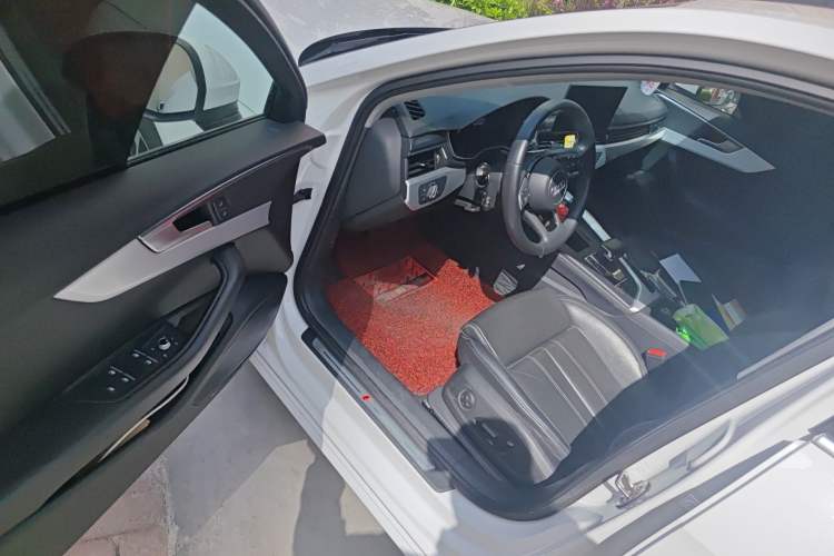 Used Audi A4L 2022 40 TFSI Fashion Dynamic Model Driver Seat