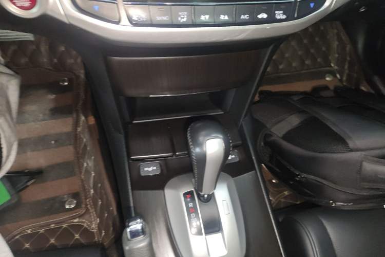 Used Honda Crosstour 2016 2.4L Luxury Edition