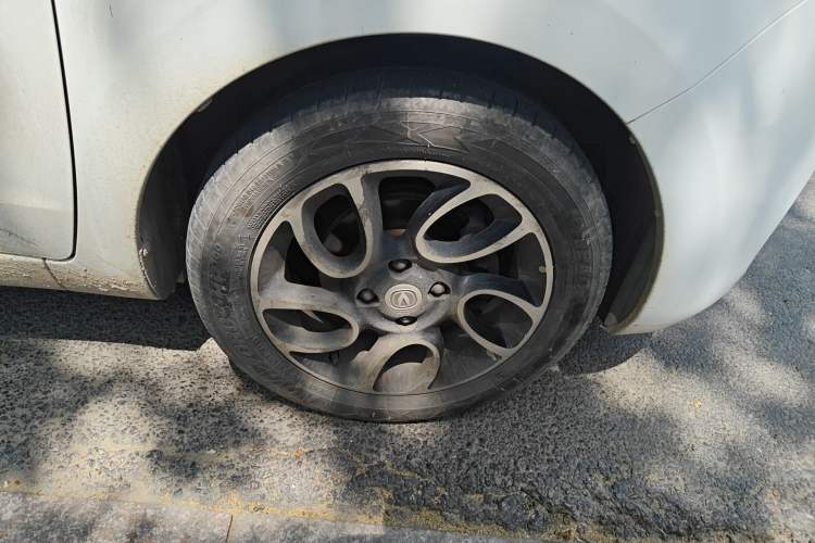 Used CHANGAN Benni 2015 1.4L IMT Prestige Model China V Standard
