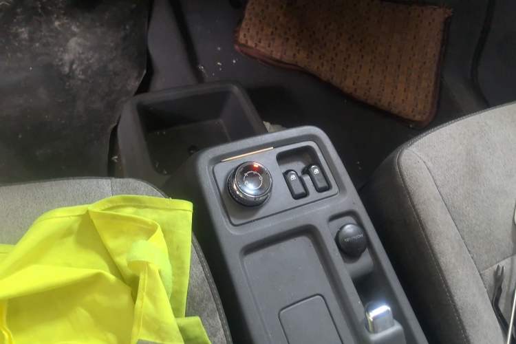 Used Wuling Yangguang 2024 300km Comfort Version with Sealed Windows 60kW
