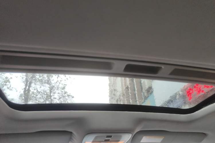 Used Roewe i6 2018 20T Automatic Flagship Edition
