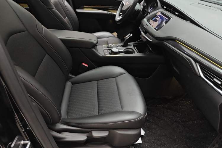 Used Cadillac XT4 2022 28T Two-Wheel Drive Fashion Edition Right Front Seat