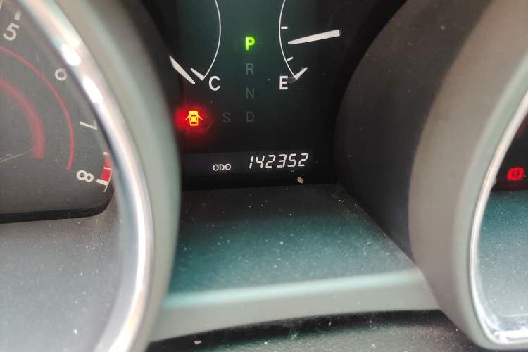 Used Toyota Highlander 2009 2.7L 2WD 5-Seater Elite Edition Odometer Close Up