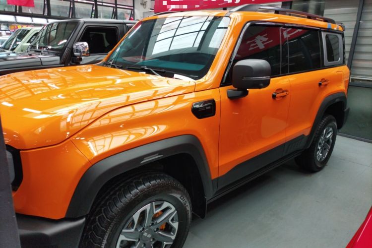 Used BAIC Off-Road BJ40 2024 2.0T All-New Urban Hunter Edition Ultimate Version Left Side