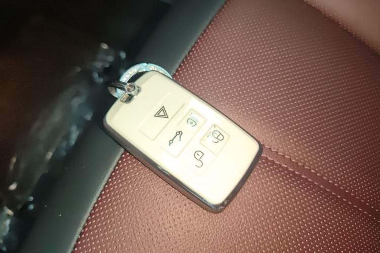 Used Land Rover Range Evoque 2022 Aurora L 249 PS R-Dynamic Luxury Edition