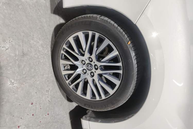 Used Toyota Alphard 2015 3.5L Luxury Edition
