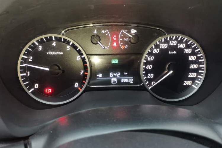 Used Nissan Sylphy 2016 Classic 1.6 XL Automatic Luxury Edition Instrument Cluster